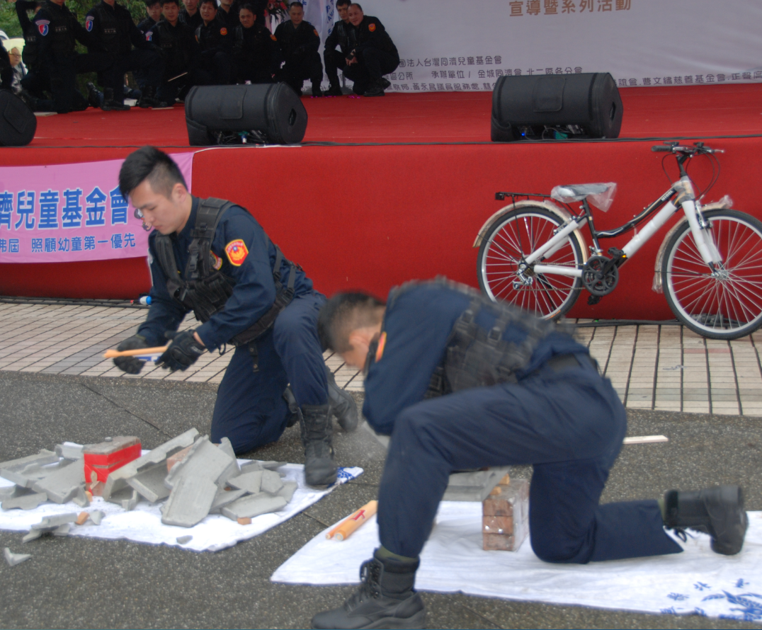 新北保大霹靂特警戰技演練  展現平日精實訓練成果